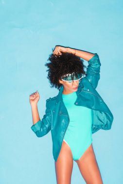 çekici afro modeli 