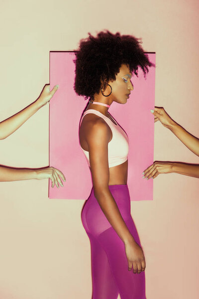 Afro model in pink clothes — Stock Photo, Image