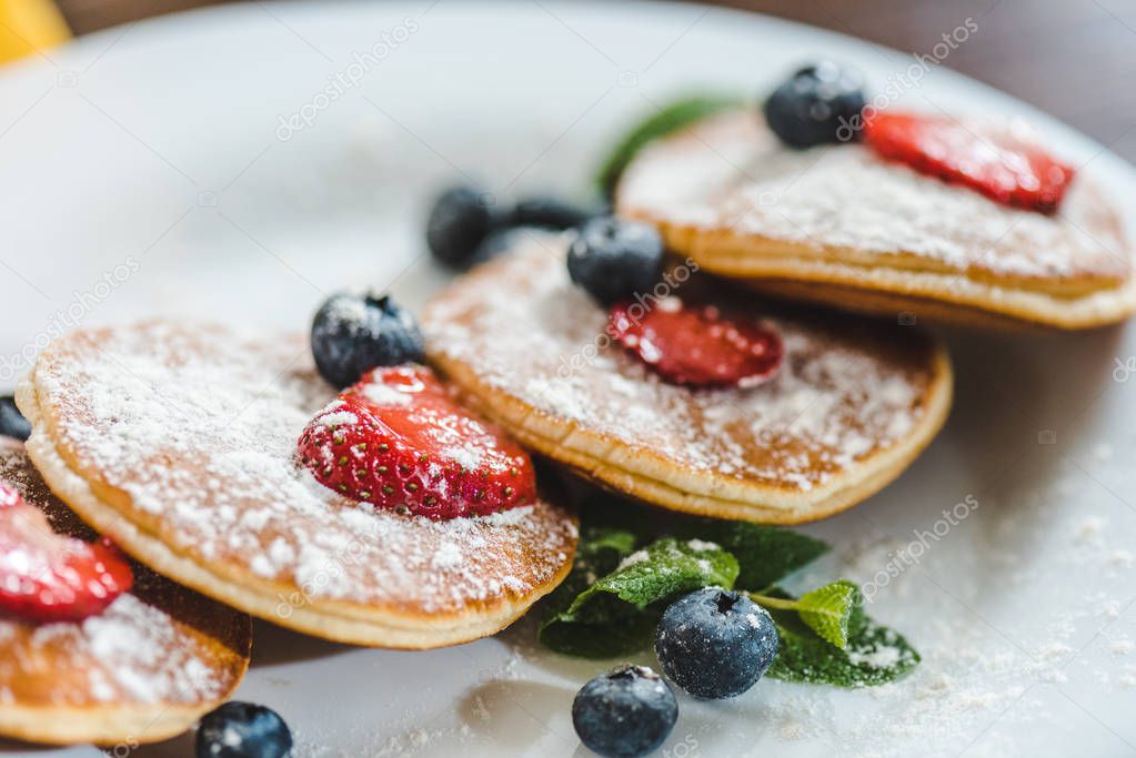 Pancakes — Stock Photo © ArturVerkhovetskiy 174540226