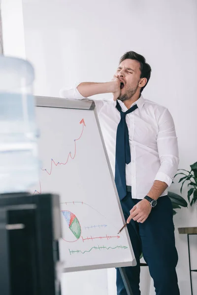 Yawning Sleepy Businessman Making Presentation Office — Stock Photo, Image