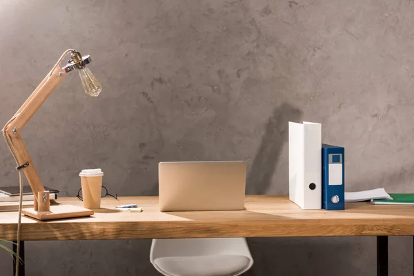 Ноутбук Робочому Столі Бізнес Офісі — стокове фото