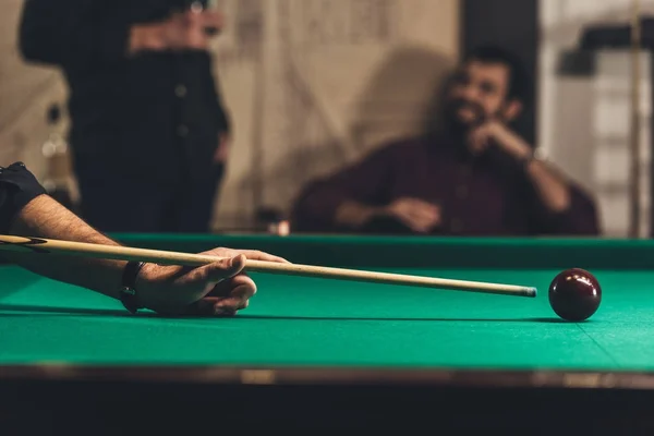 Cropped Image Successful Man Playing Pool Bar Friend — Stock Photo, Image