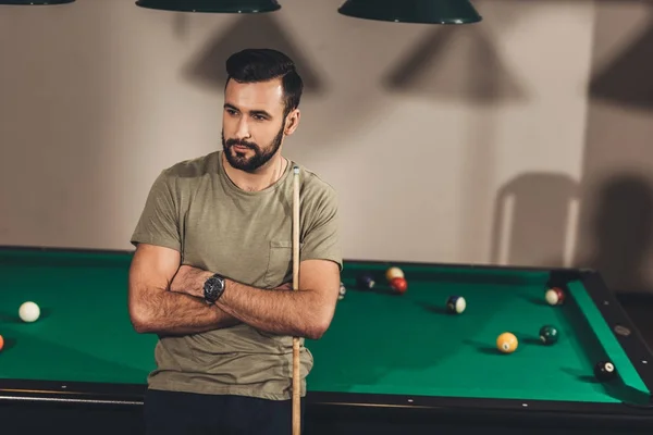 Young Handsome Caucasian Man Billiard Table — Stock Photo, Image