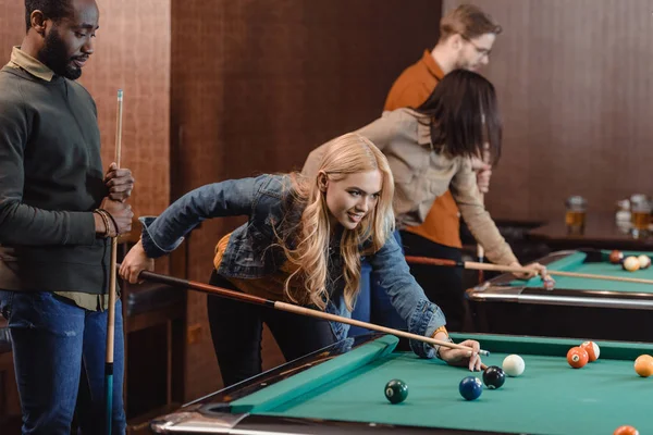 Young Attractive Multiculture Friends Playing Pool Bar — Stock Photo, Image