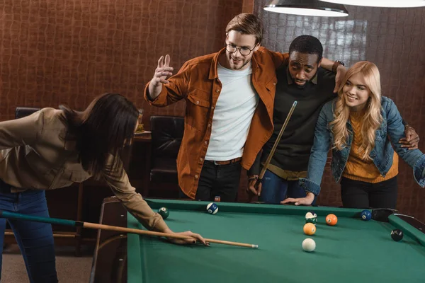 Young Attractive Multiethnic Friends Playing Pool Bar — Stock Photo, Image