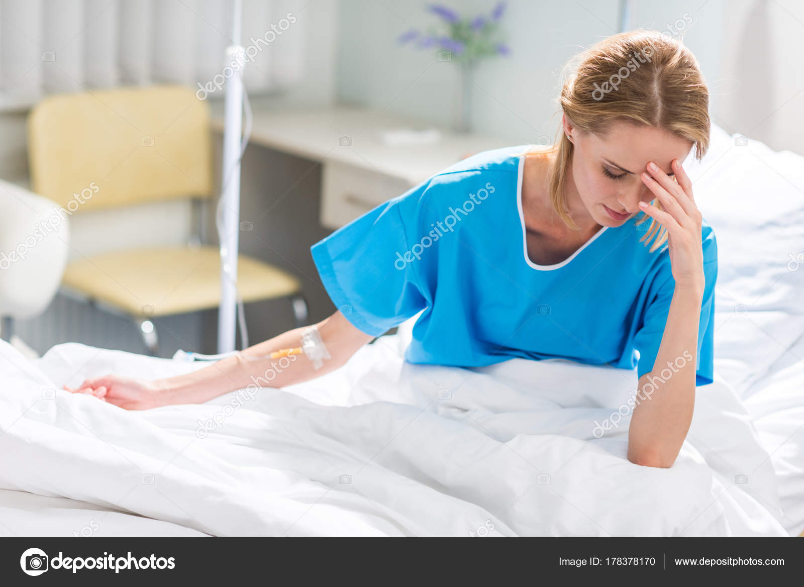 Sick Woman Covering Face Hand Hospital Bed — Stock Photo