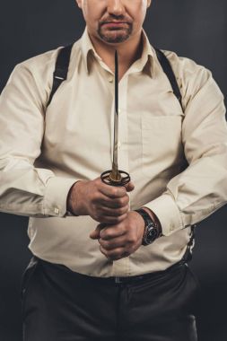 atış Japon tanto bıçak elinde tutan yakuza üyesi kırpılmış