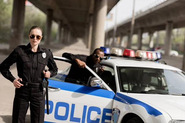 Young Police Officers Standing Car Bridge — Stock Photo, Image