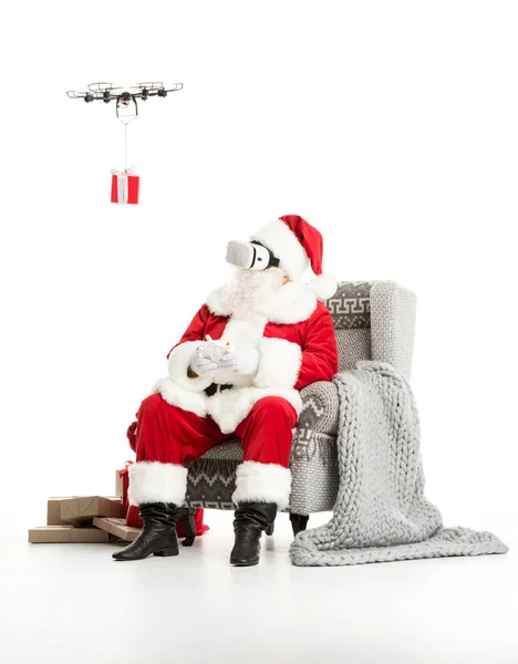Санта-Клауса, використовуючи drone — стокове фото