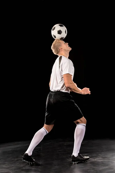 Fußballer mit Ball — Stockfoto