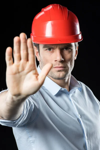 Homme ingénieur en casque dur — Photo de stock