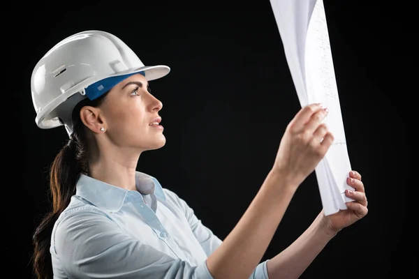 Architecte féminine dans le casque — Photo de stock