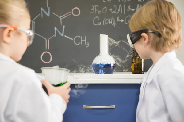 Kids making experiment — Stock Photo