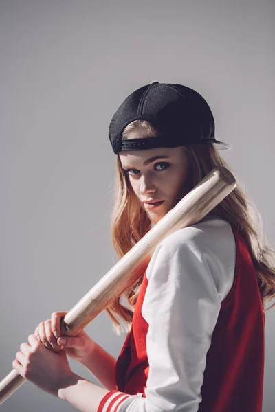 Donna con mazza da baseball — Foto stock