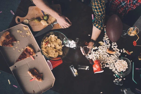 Junger Mann nach Party — Stockfoto