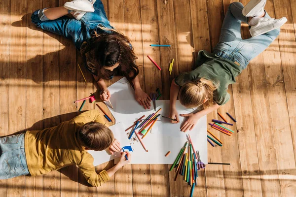 Cute kids drawing — Stock Photo