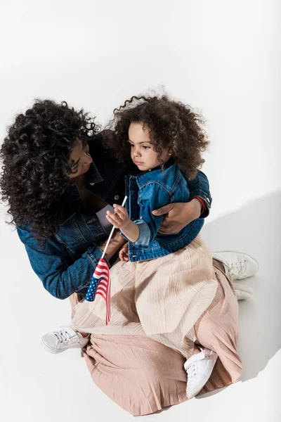 Schöne afrikanische amerikanische Familie — Stockfoto