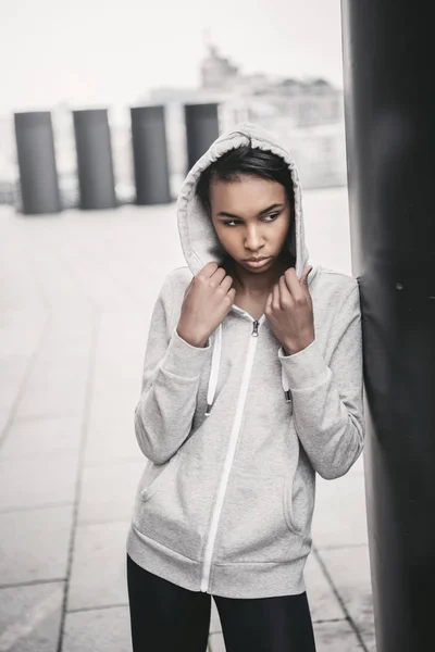 Young sportswoman posing — Stock Photo