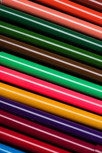 Bolígrafos de fieltro coloridos - foto de stock