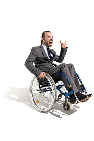 Возбужденный бизнесмен-инвалид — стоковое фото