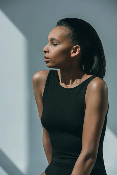 Afro americano elegante ragazza — Foto stock