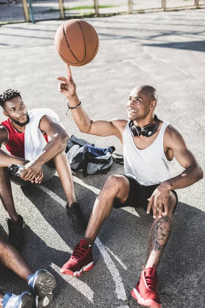 Jogadores de basquete afro-americanos — Fotografia de Stock