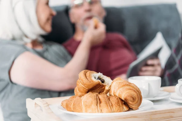 Couple having breakfast — Stock Photo