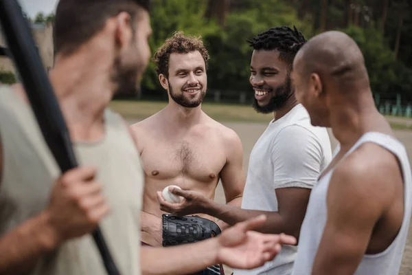 Multiethnic baseball players — Stock Photo