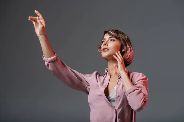 Ragazza con i capelli rosa — Foto stock