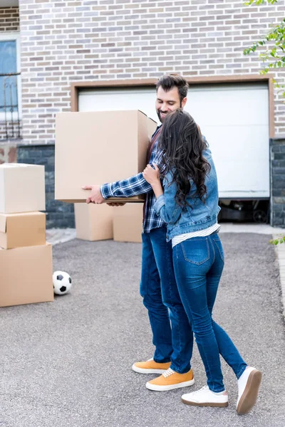 Casal em movimento — Fotografia de Stock