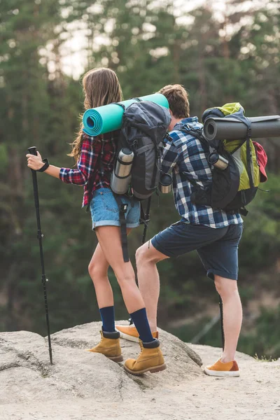 Excursionistas - foto de stock