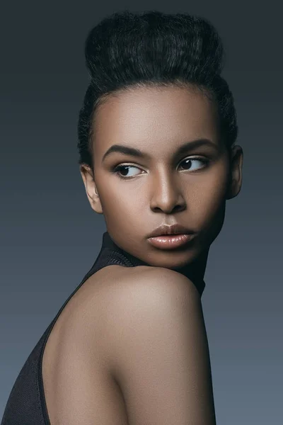 Modelo afroamericano - foto de stock