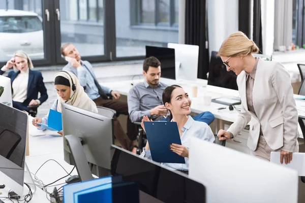 Empresarios - foto de stock