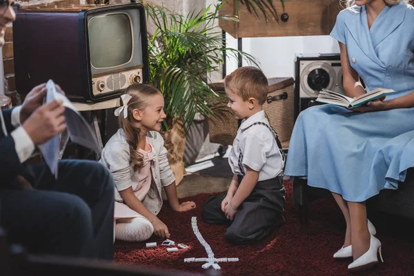 Чтение — стоковое фото