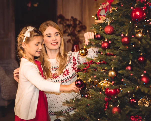 Felice madre e figlia — Foto Stock