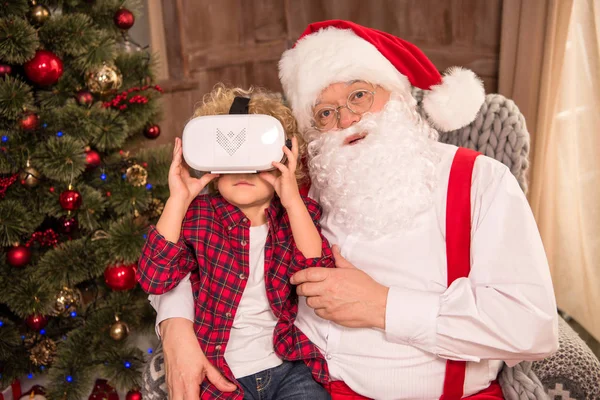 Casque de réalité virtuelle pour enfant — Photo de stock