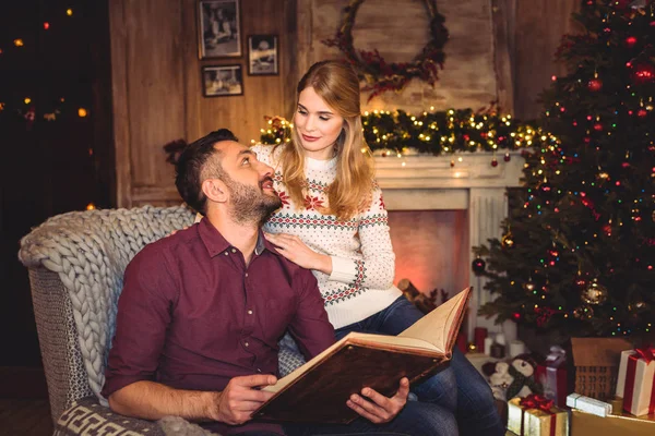 Happy young couple — Stock Photo