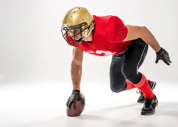 Jugador de fútbol en ropa deportiva protectora — Foto de Stock