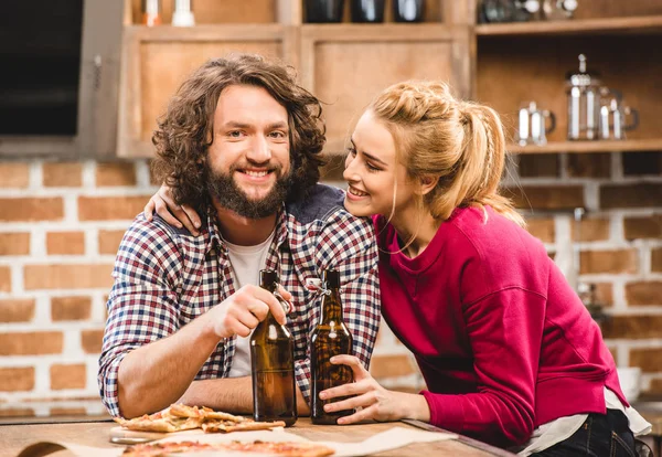 Couple together at kitchen — Stock Photo, Image
