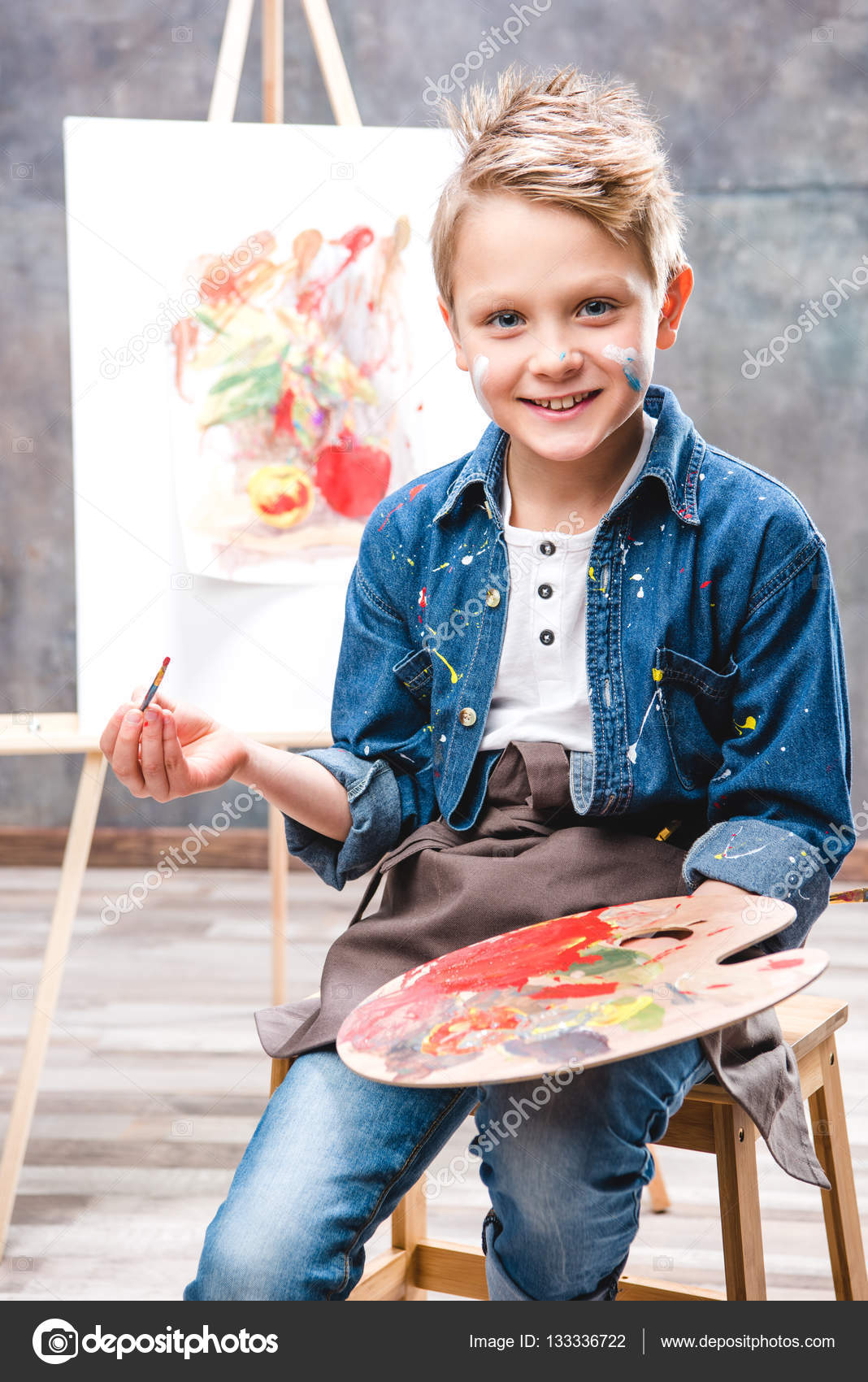 Little artist painting — Stock Photo © DmitryPoch 133336722
