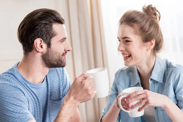 Couple drinking tea — Stock Photo, Image