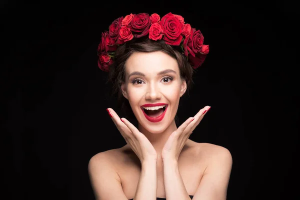 Woman with roses wreath on head — Stock Photo, Image