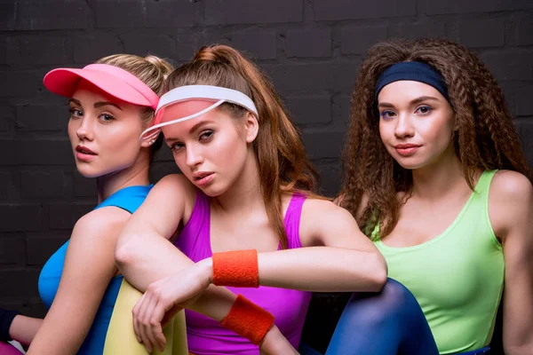 Frauen in Fitnessbekleidung — Stockfoto