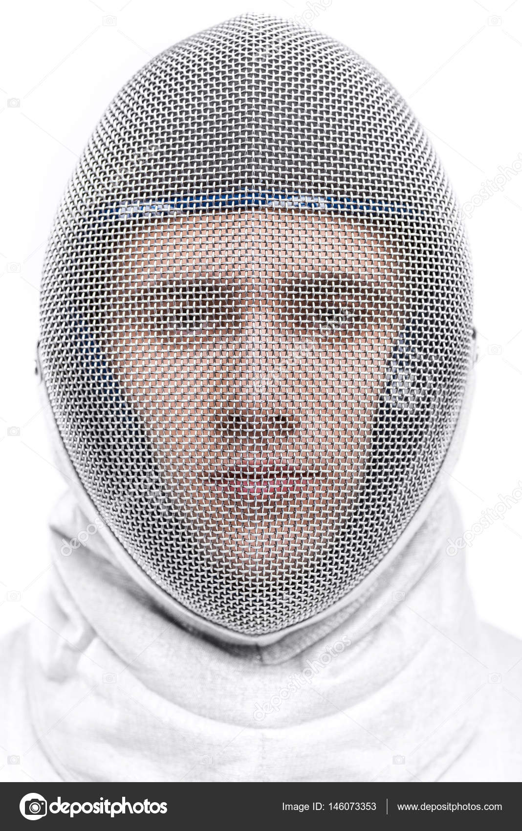 Young man professional fencer — Free Stock Photo © DmitryPoch 146073353