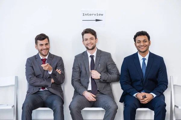 Ondernemers wachten voor interview — Stockfoto