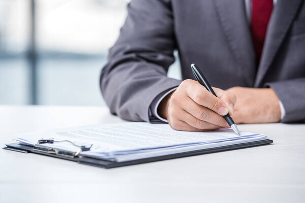 Empresario Firma de contrato — Foto de Stock