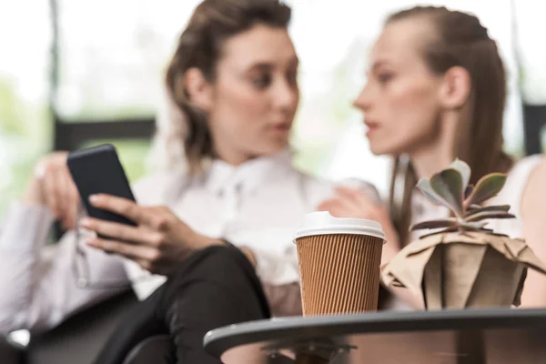 Lesbian couple spending time together — Free Stock Photo