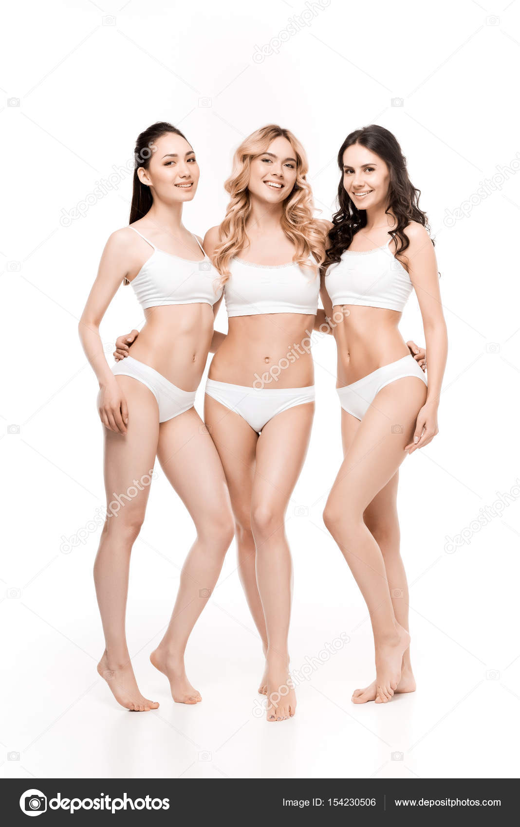 Jeunes femmes en lingerie image libre de droit par DmitryPoch © 154230506