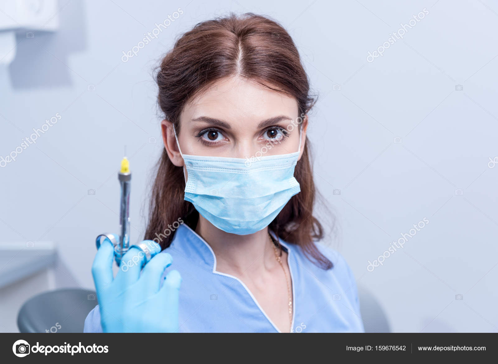 Dentist with dental syringe — Stock Photo © DmitryPoch 159676542