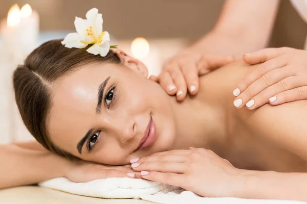 Attractive woman having massage — Stock Photo, Image